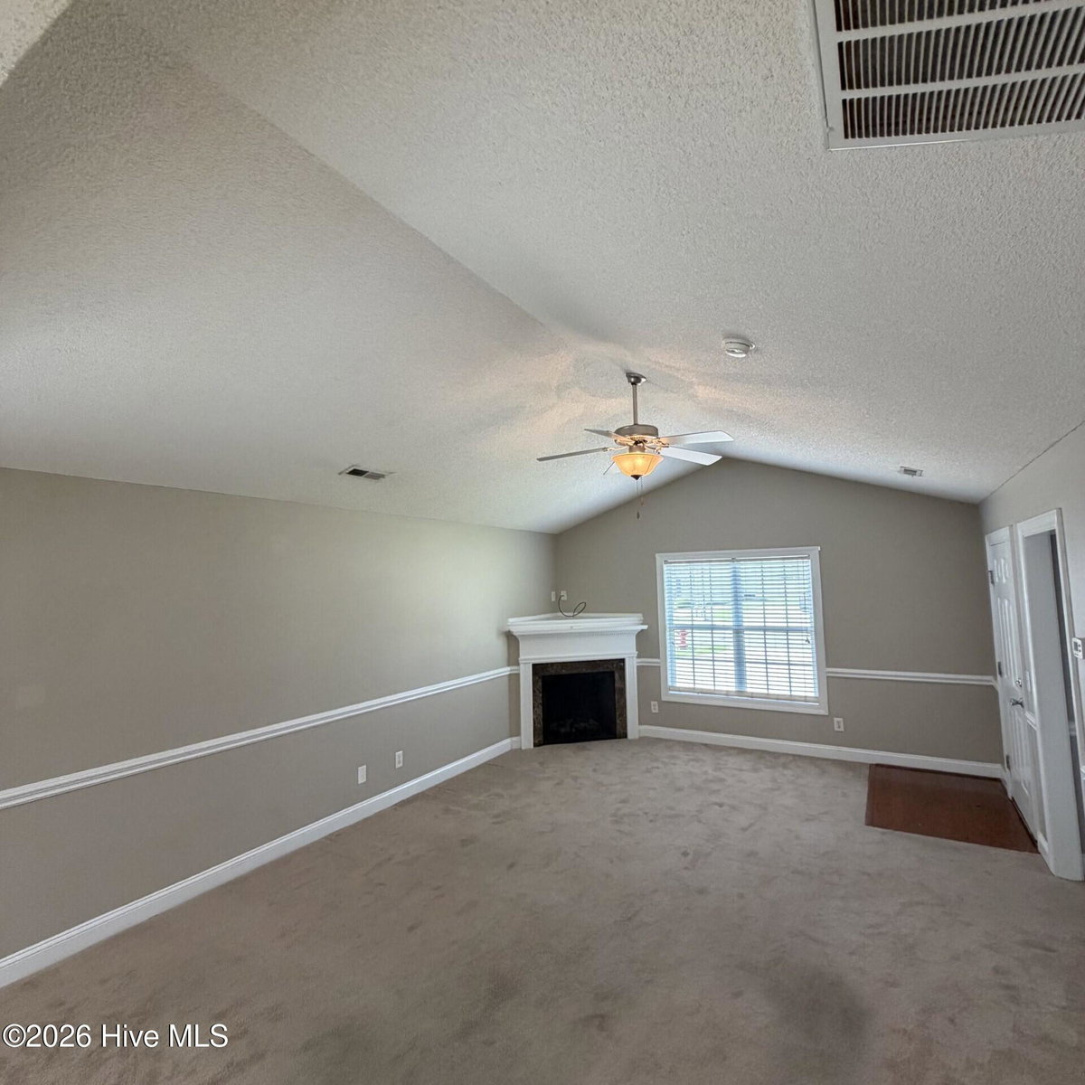 2552 Saddleback Drive B, Winterville, NC 28590 — photo 3
