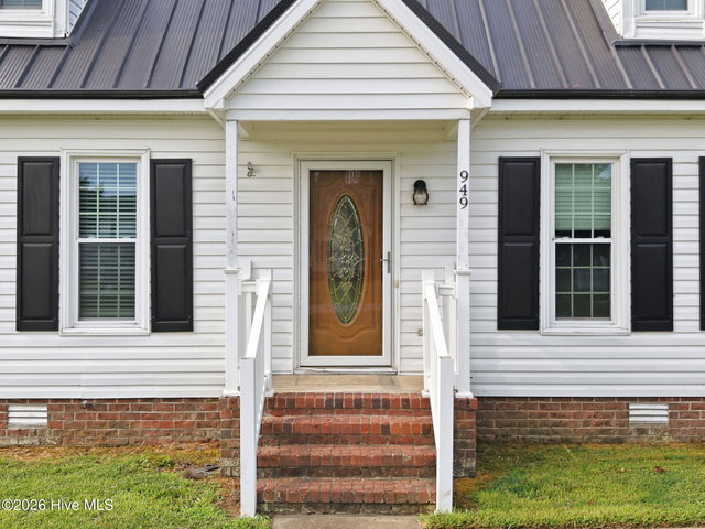 949 Teakwood Drive, Greenville, NC 27834 — photo 2