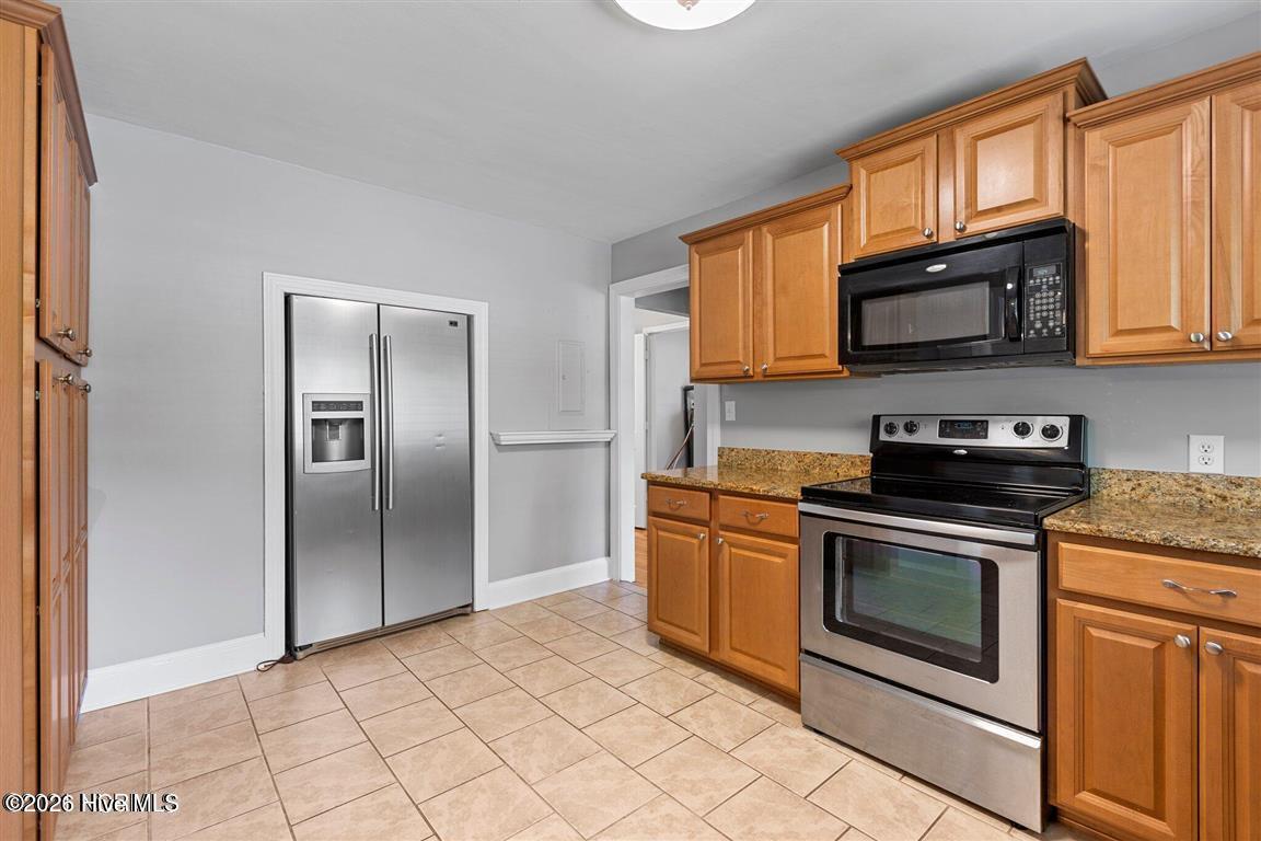 1104 N Overlook Drive, Greenville, NC 27858 — photo 5