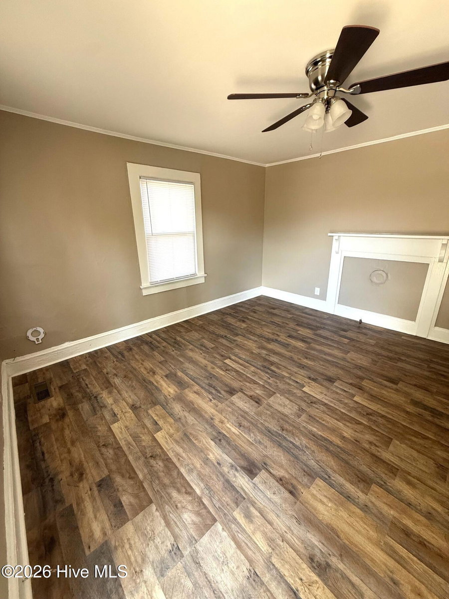 300 Higgs Street Apt B, Greenville, NC 27858 — photo 5