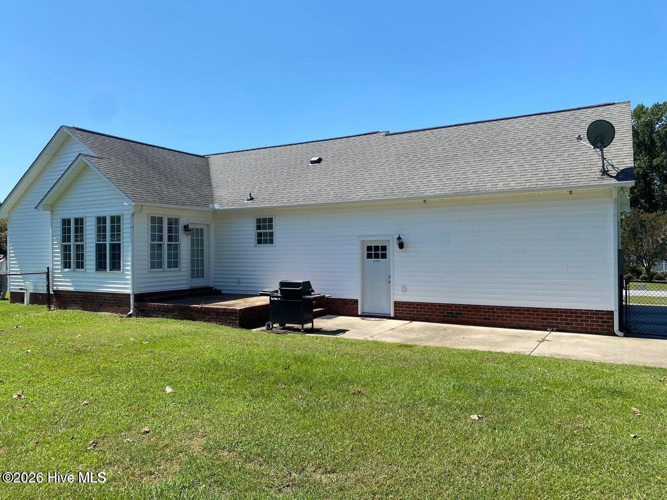 1149 Stone Creek Drive, Greenville, NC 27858 — photo 2