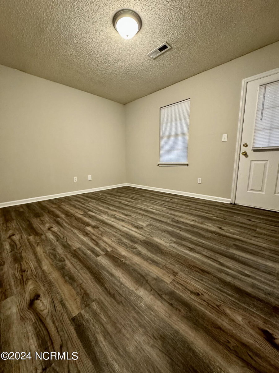 1397 Westpointe Drive 6, Greenville, NC 27834 — photo 2