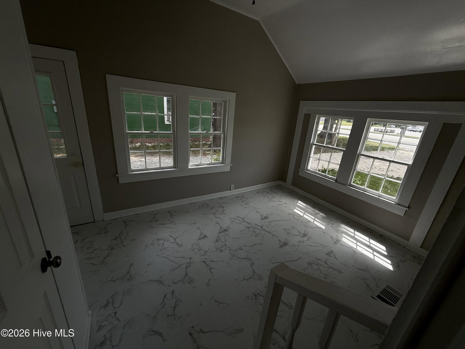 2519 S Memorial Drive, Greenville, NC 27834 — photo 5
