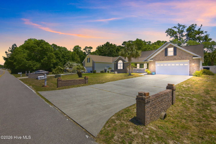 9099 Oak Ridge Plantation Drive SW image