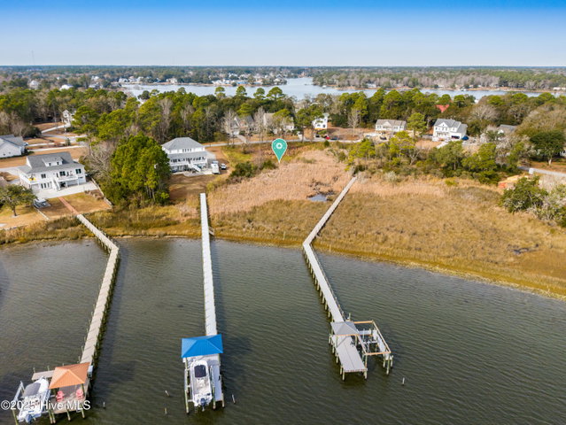 1065 137 Chadwick Shores Drive image