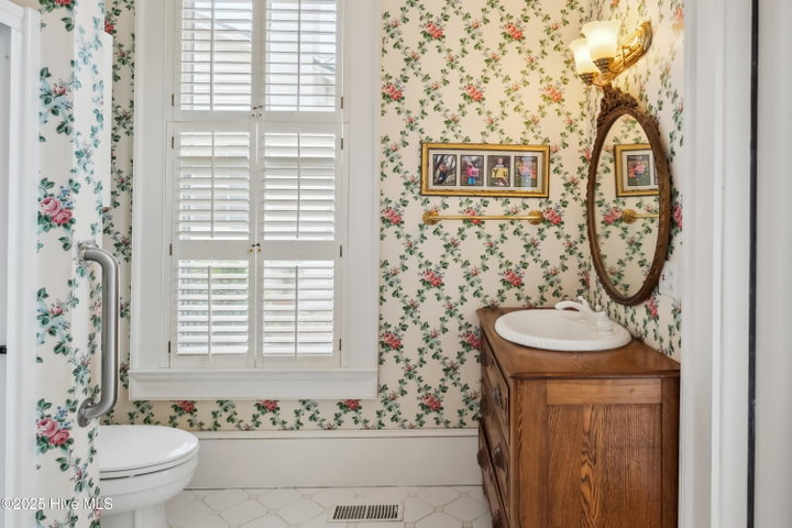 116 W Queen Street, Edenton, NC 27932 — photo 14