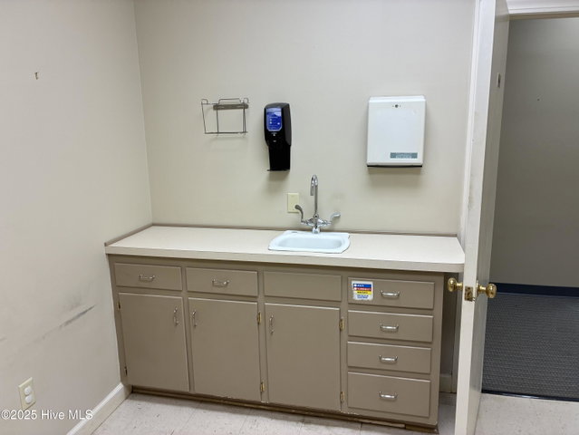 1134 N Road Street Bldg 2, Elizabeth City, NC 27909 — photo 7