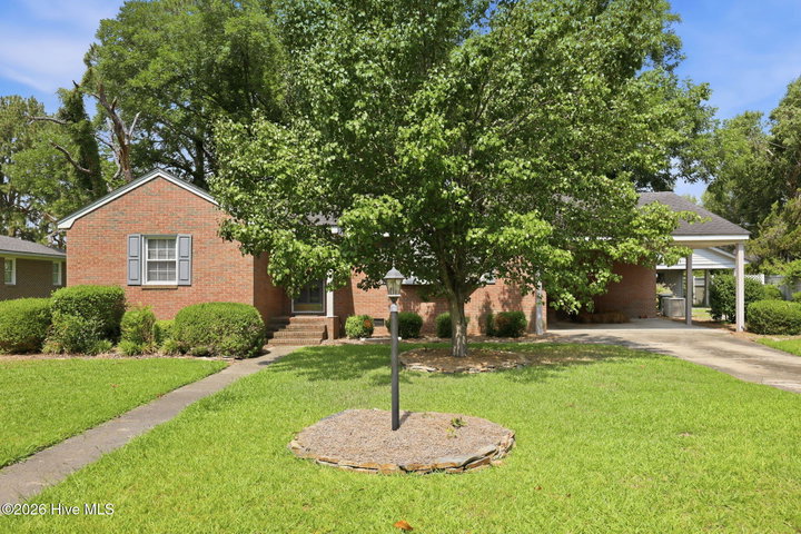 3284 N Walnut Street, Farmville, NC 27828 — photo 1