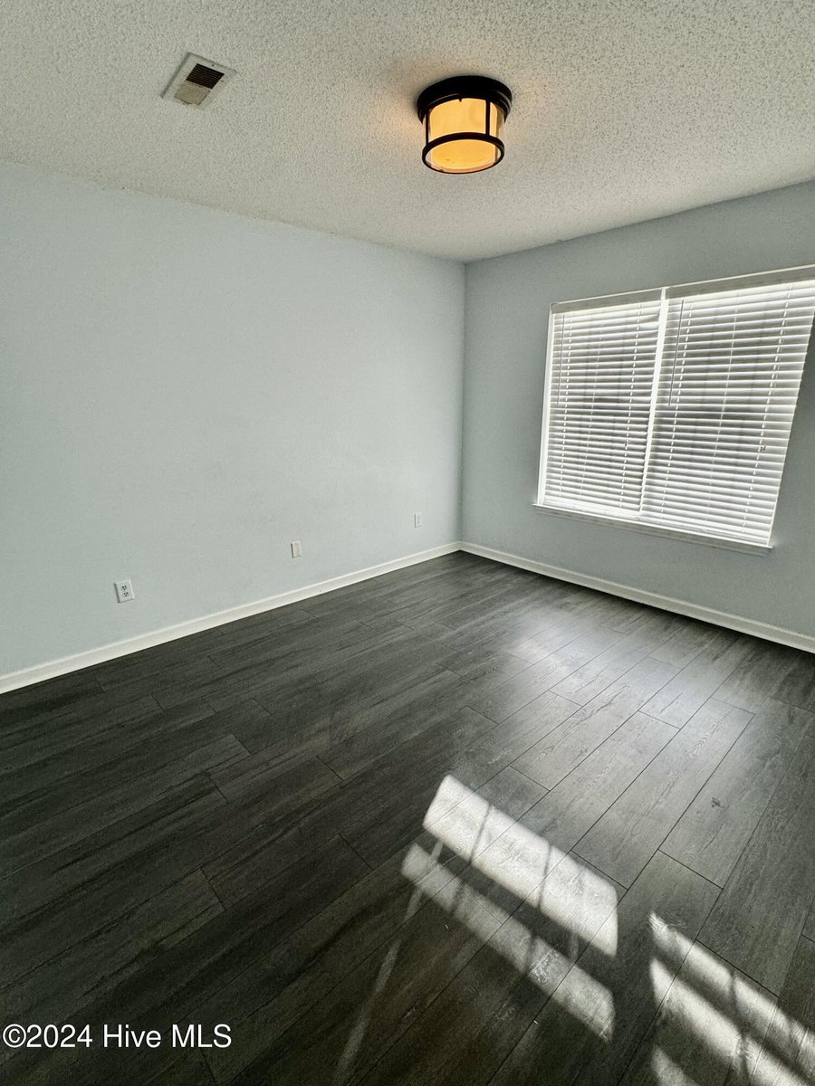 2702 Bluff View Drive B, Greenville, NC 27834 — photo 4