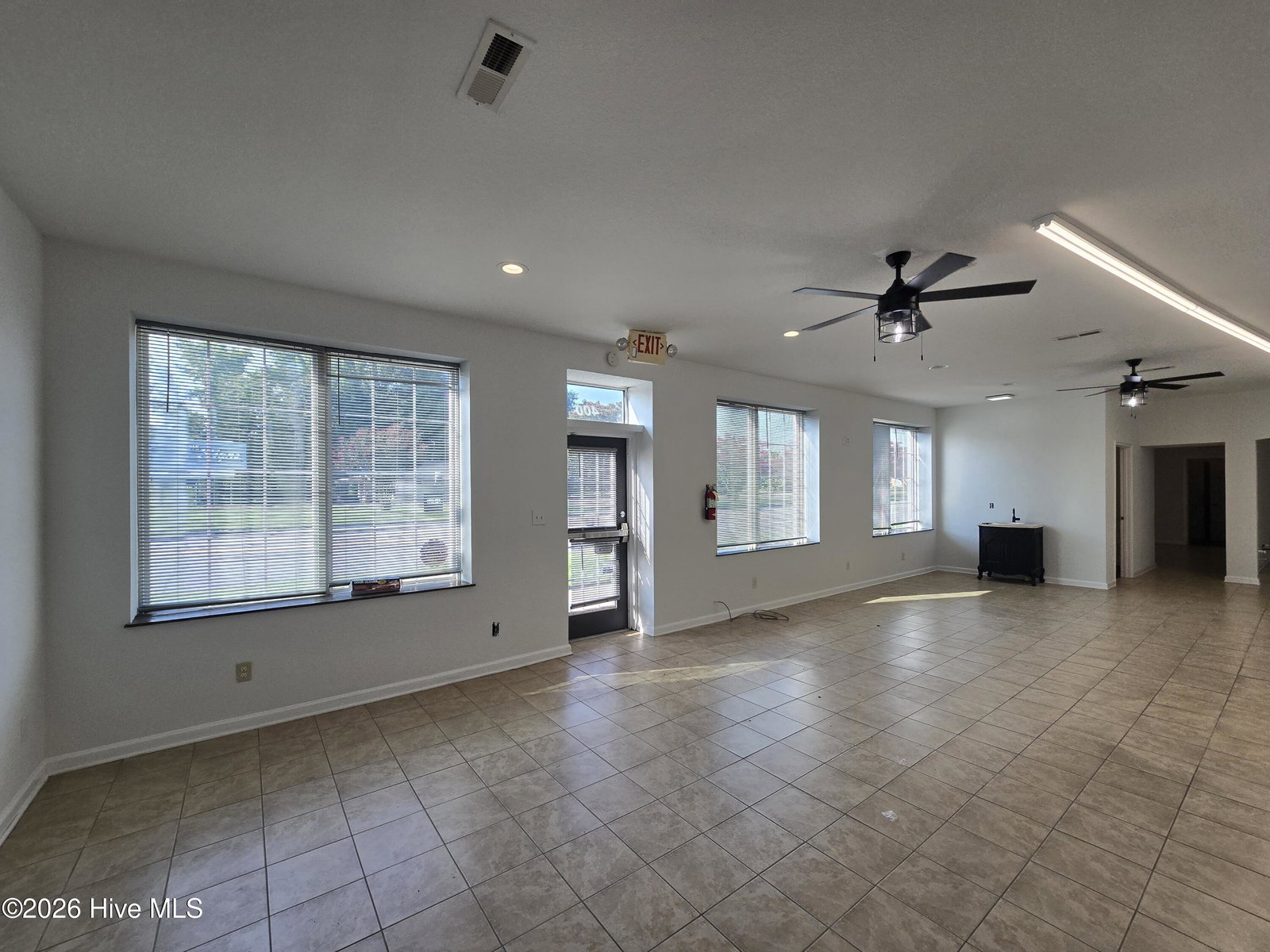 400 N Hughes Boulevard, Elizabeth City, NC 27909 — photo 3