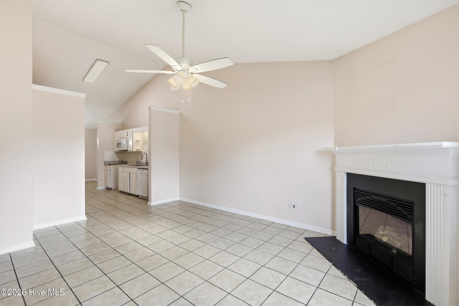 2607 Bluff View Drive A, Greenville, NC 27834 — photo 3