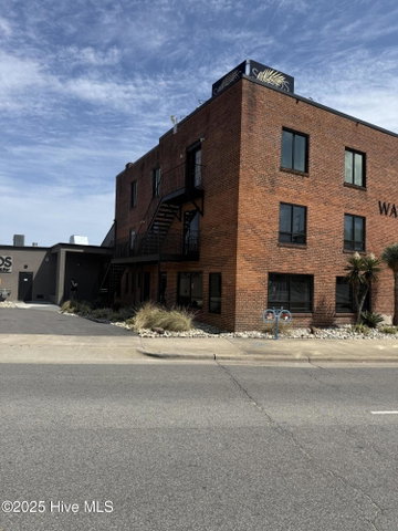 301/302 S Water Street, Elizabeth City, NC 27909 — photo 2