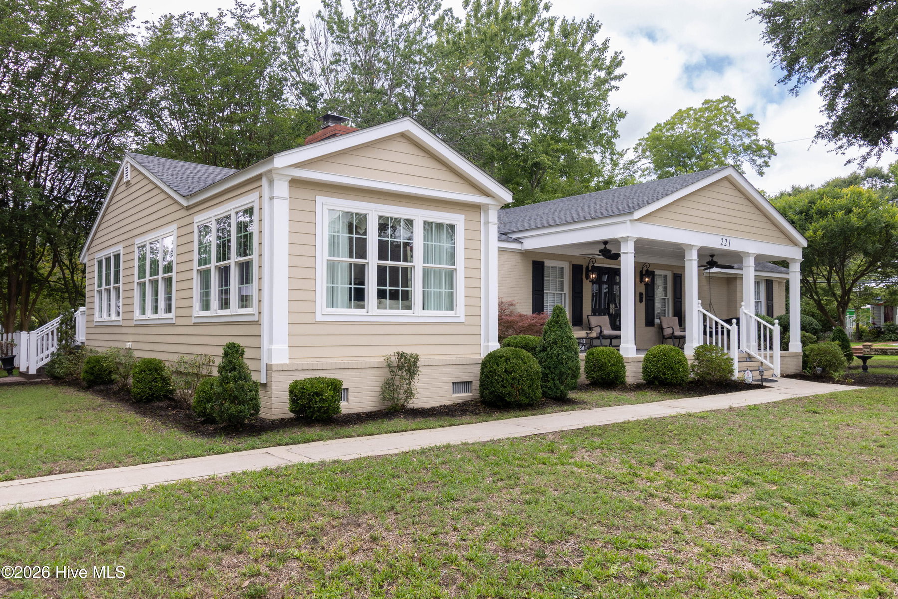 221 E Water Street, Edenton, NC 27932 — photo 2