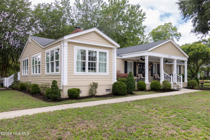 221 E Water Street, Edenton, NC 27932 — photo 1