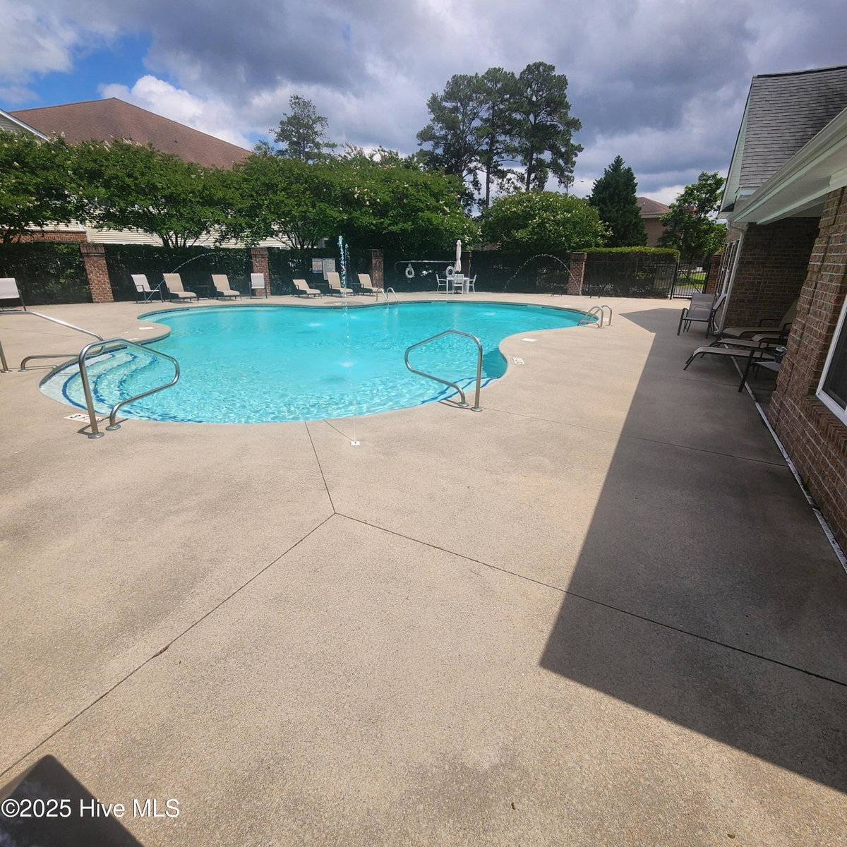 1913 Covengton Way 203, Greenville, NC 27858 — photo 3
