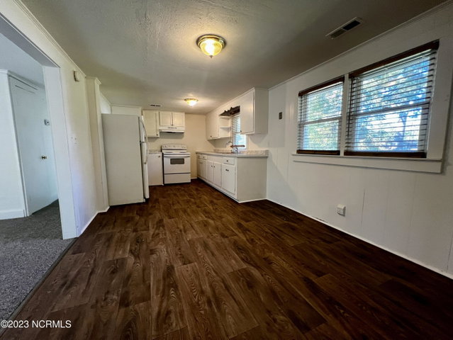 109 Burlington Drive, Elizabeth City, NC 27909 — photo 4