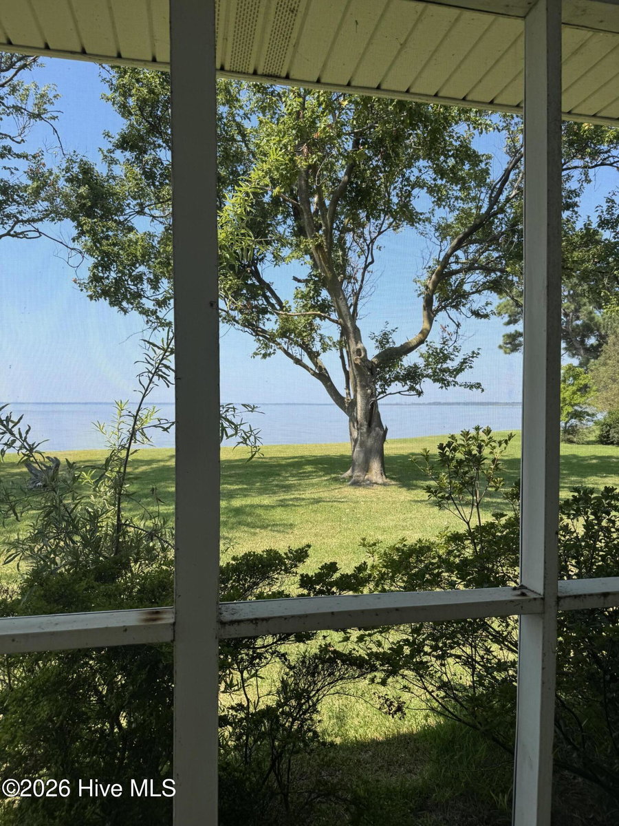 133 Ferryview Lane, Knotts Island, NC 27950 — photo 4