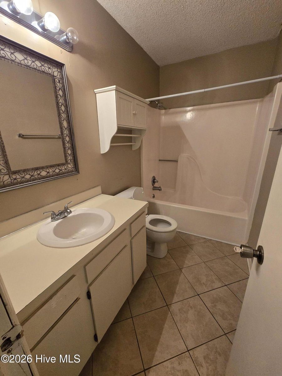 1910 White Hollow Drive, Greenville, NC 27858 — photo 5