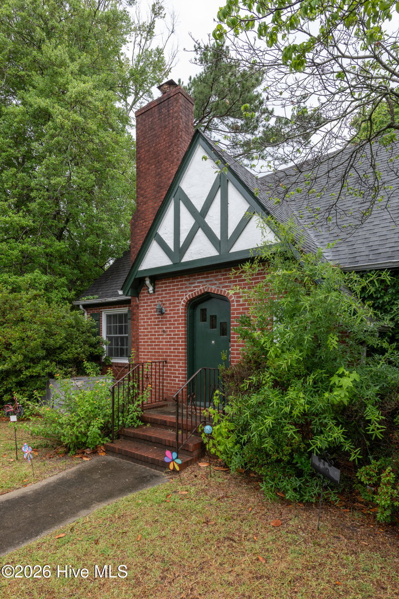 2401 E 4th Street, Greenville, NC 27858 — photo 4