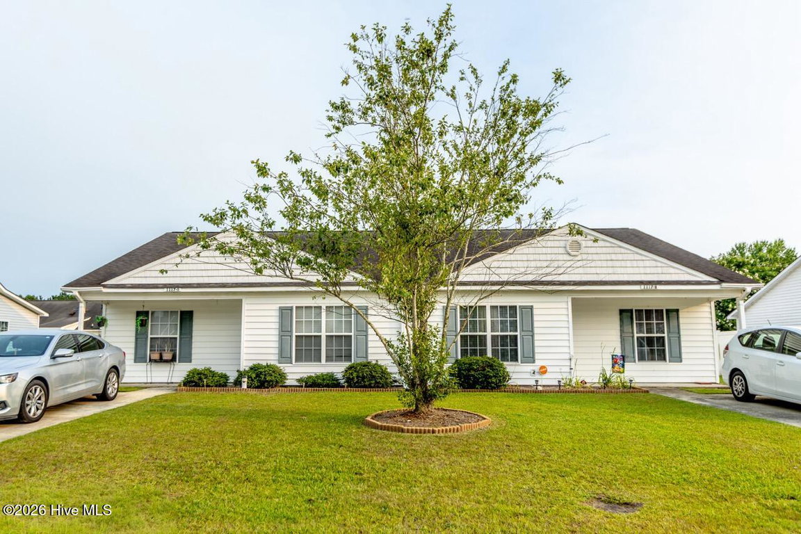 1117 Masters Lane A And B, Greenville, NC 27834