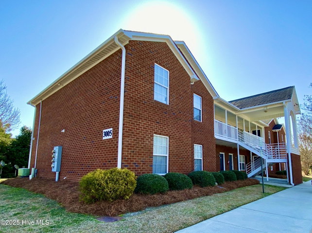 3001 Macgregor Downs Road 102, Greenville, NC 27834