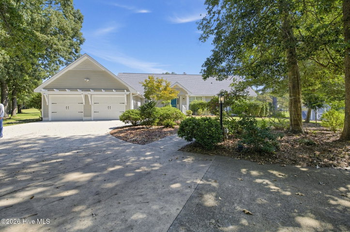 711 N Green Tee Road image
