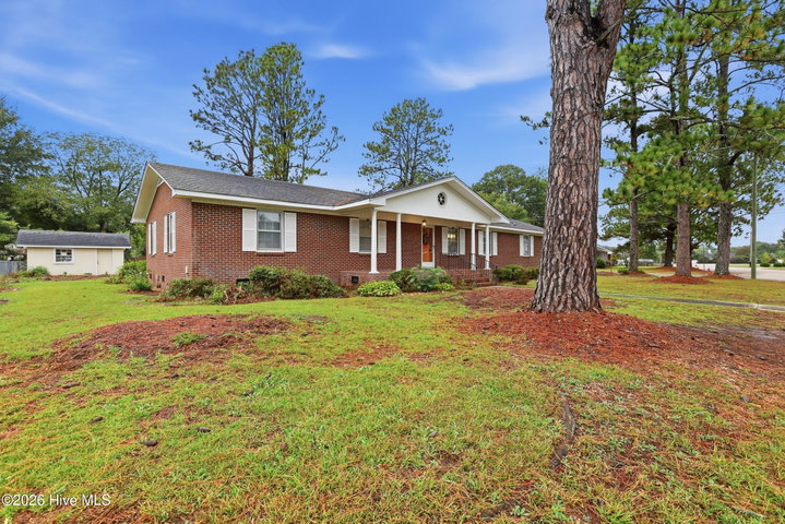 2548 Forbes Avenue, Winterville, NC 28590