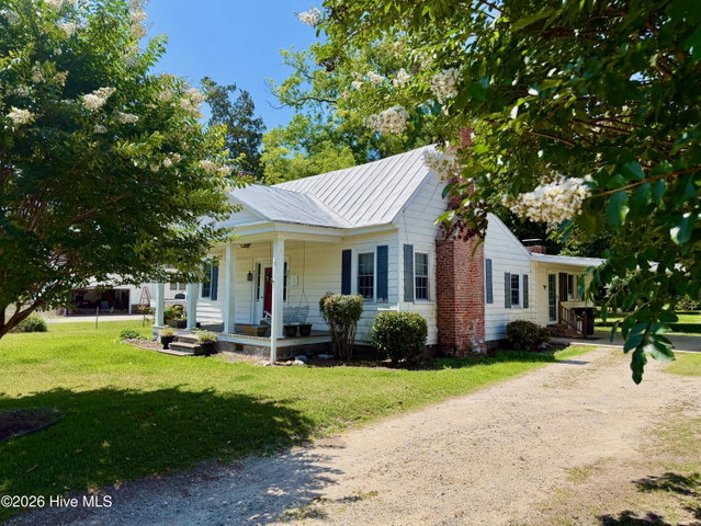 302 N Front Street, Hamilton, NC 27840 — photo 4