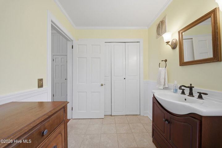 215 W Queen Street, Edenton, NC 27932 — photo 13
