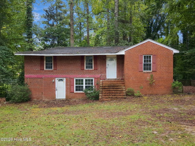 401 E Franklin Street, Williamston, NC 27892