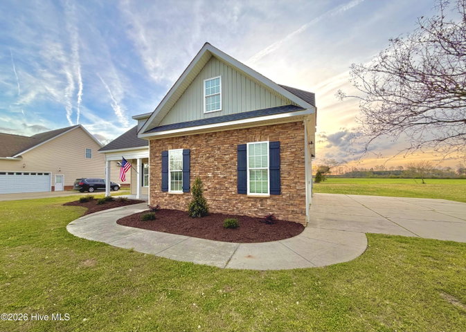 3047 Poplar Grove Drive, Greenville, NC 27858 — photo 5
