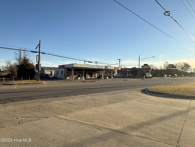 410 S Hughes Boulevard, Elizabeth City, NC 27909