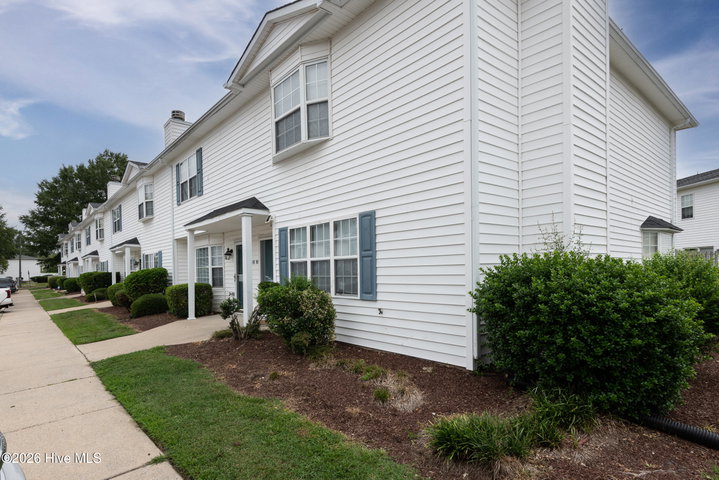 3923 S Sterling Pointe Drive Mm9, Winterville, NC 28590 — photo 3