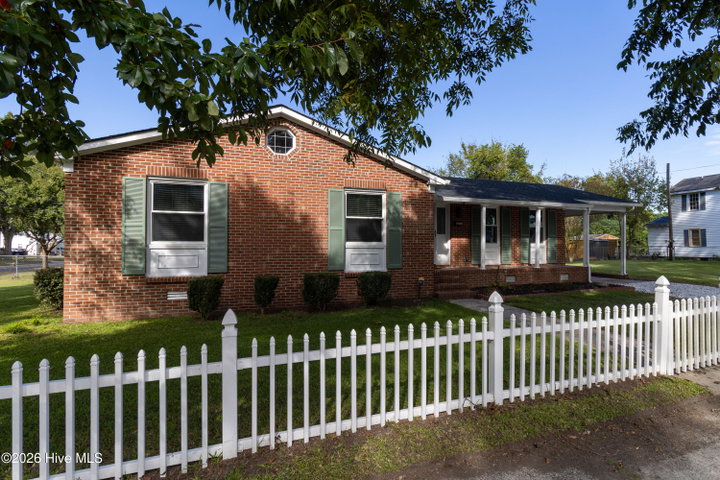 124 W Albemarle Street, Edenton, NC 27932