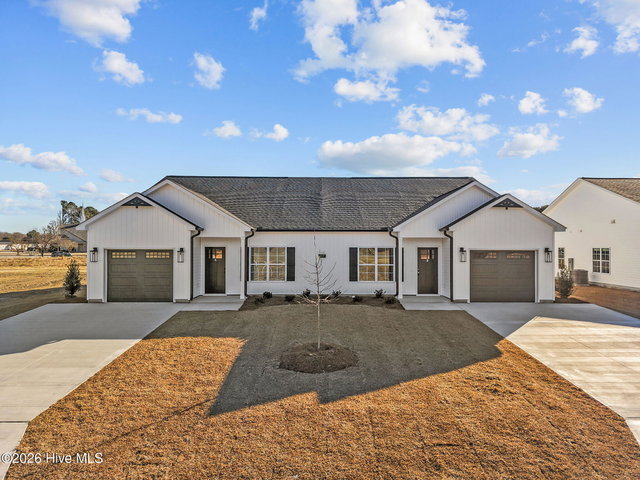 117 Lady O Drive B, Greenville, NC 27834 — photo 1
