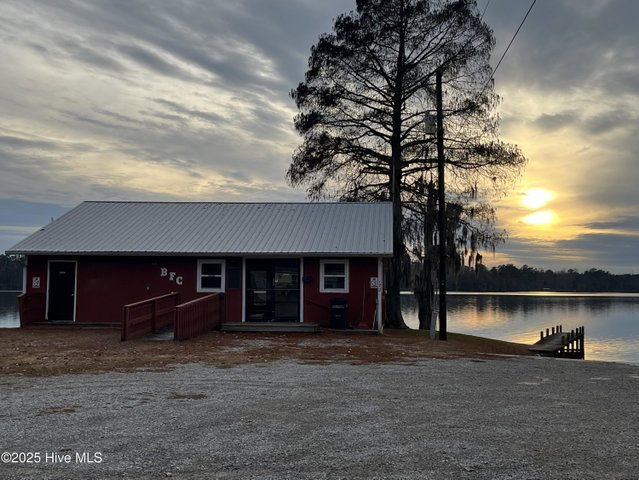 172 Bethel Fishing Center Road, Hertford, NC 27944