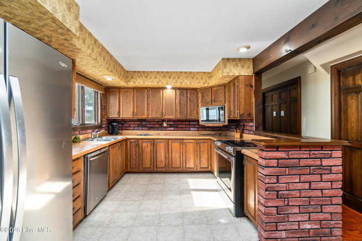 405 Driftwood Drive, Elizabeth City, NC 27909 — photo 10