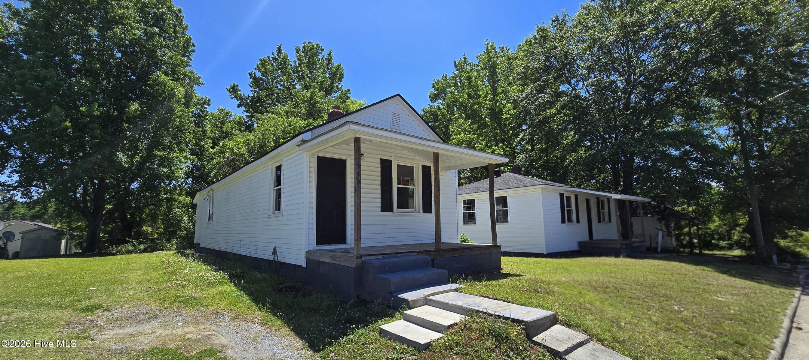 1903 S Pitt Street, Greenville, NC 27834 — photo 2