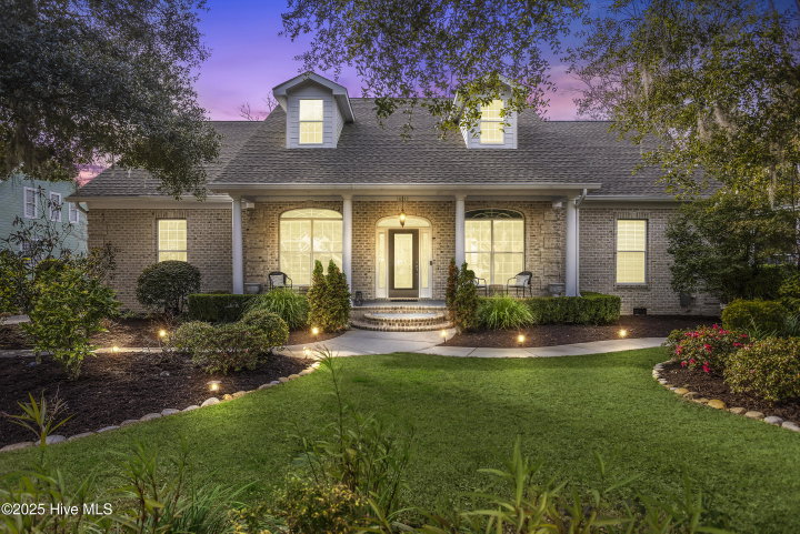 10213 Mariners Cove Court image