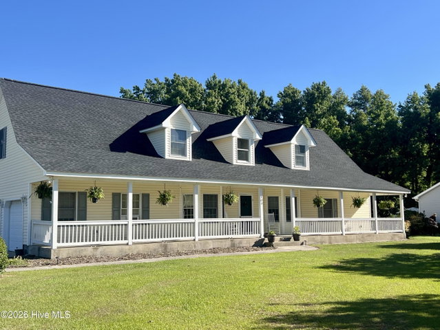 103 Trenor Lane, Powells Point, NC 27966