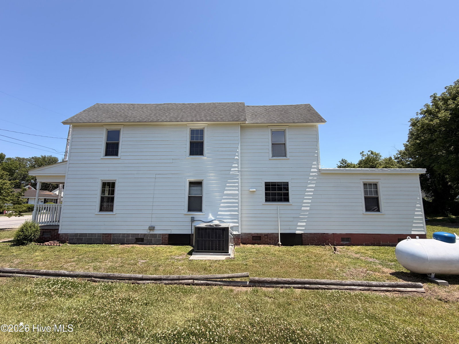911 W Elizabeth Street, Elizabeth City, NC 27909 — photo 4