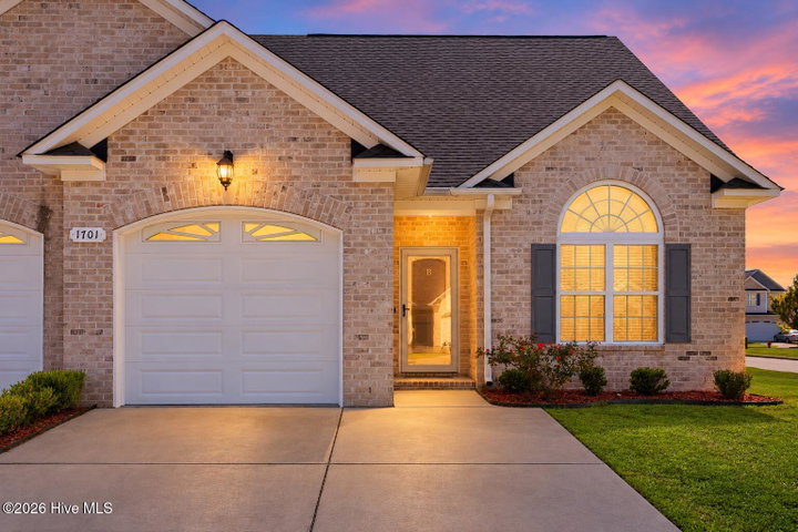 1701 Cambria Drive B, Greenville, NC 27834