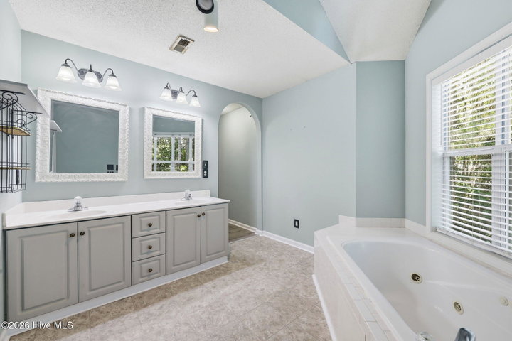 2591 Thackery Road F, Greenville, NC 27858 — photo 28