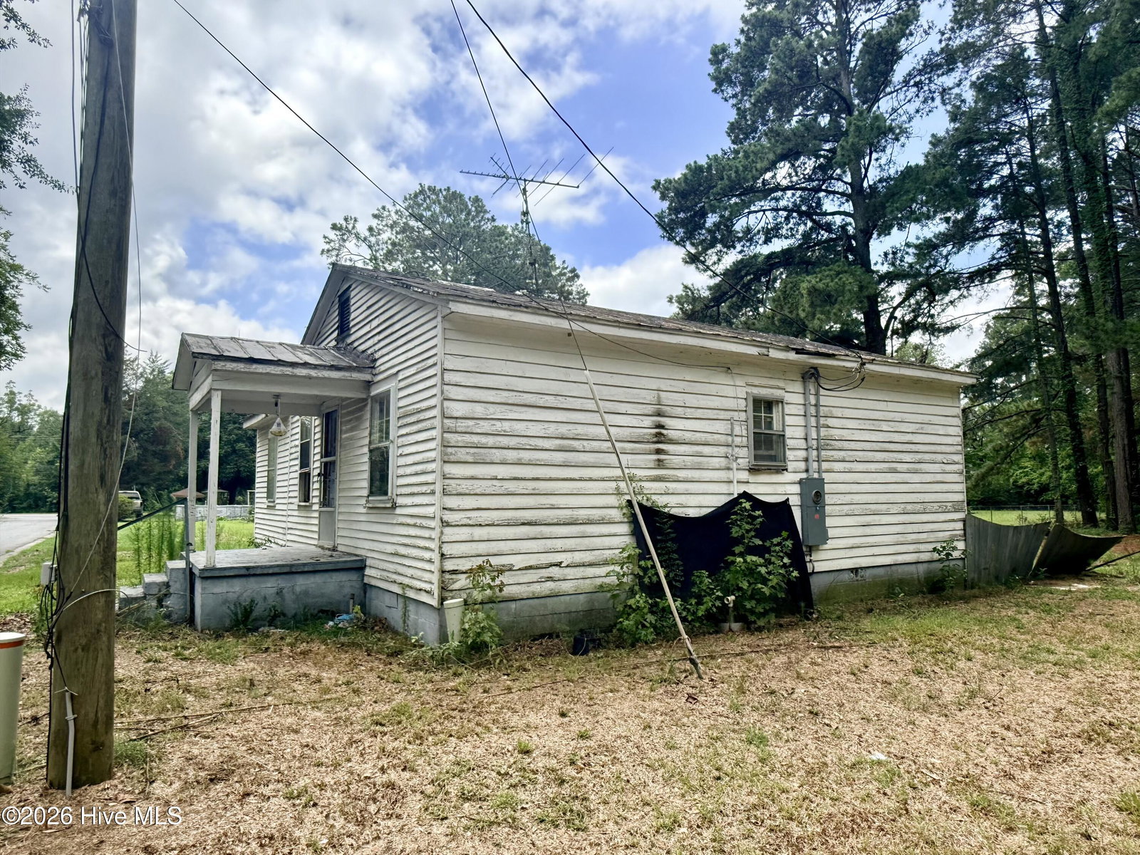 3518 N Stamper Street, Fountain, NC 27829 — photo 3
