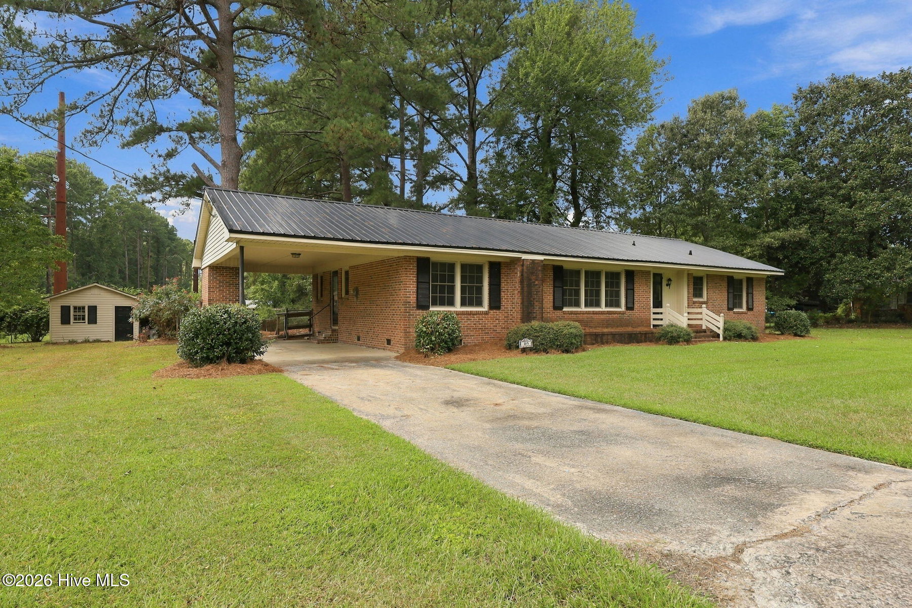 405 S Broad Street, Robersonville, NC 27871 — photo 2