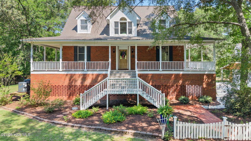 561 White Tail Lane image