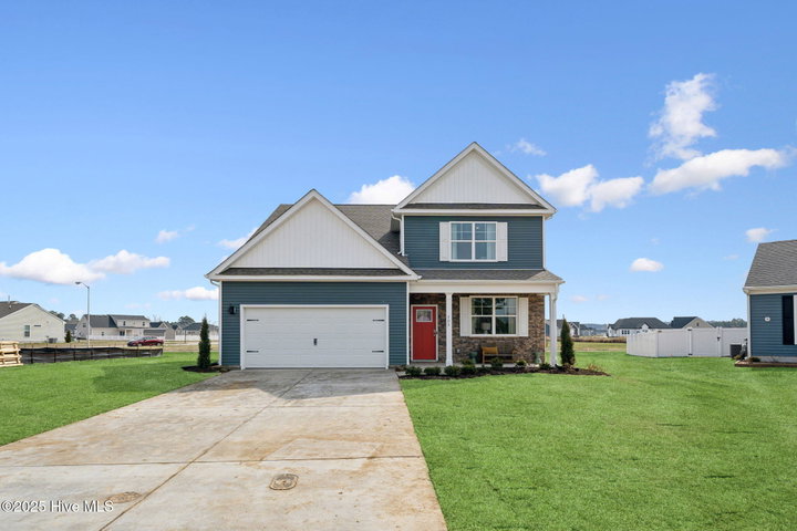 302 Mizzen Way, Elizabeth City, NC 27909