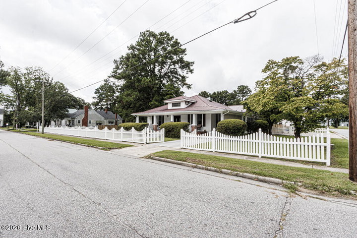 600 S Haughton Street, Williamston, NC 27892 — photo 3