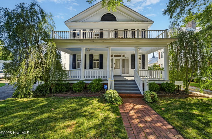 102 W Gale Street, Edenton, NC 27932 — photo 2