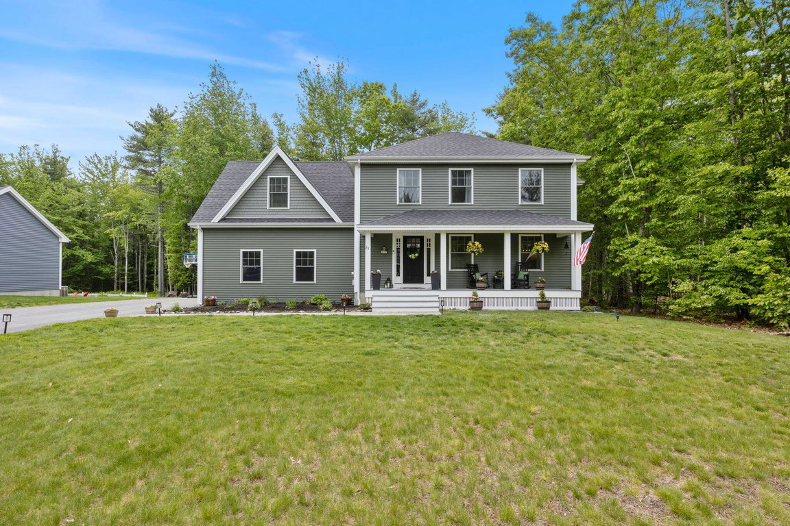 25 Leonards Way Windham